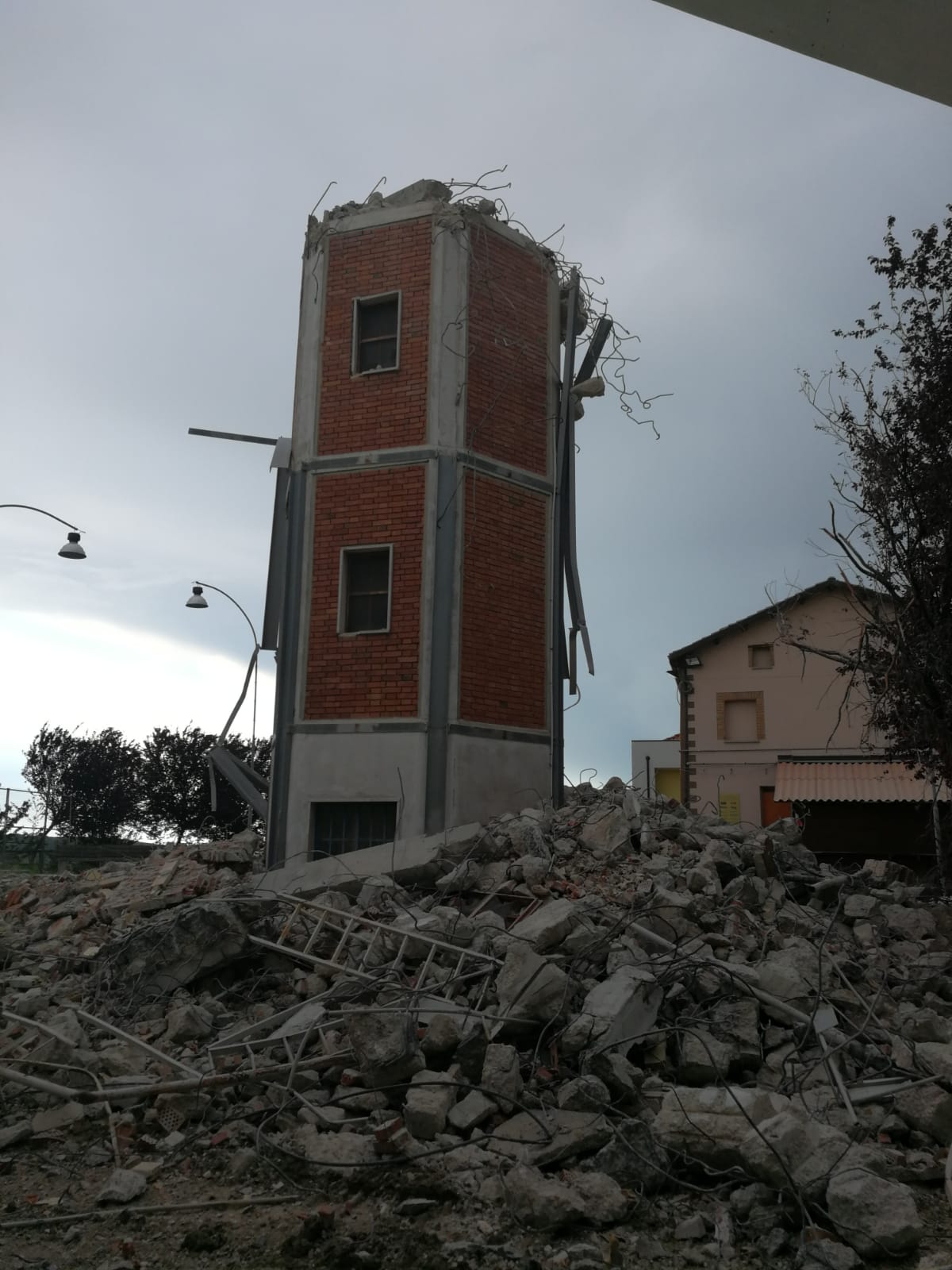 Demolizione definitiva torre di Moasca (7)